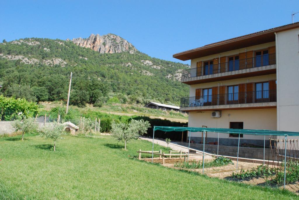 Cal Serveró Peramola Exterior foto